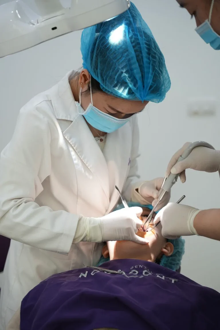 Online in Endodontics: Innovative Techniques